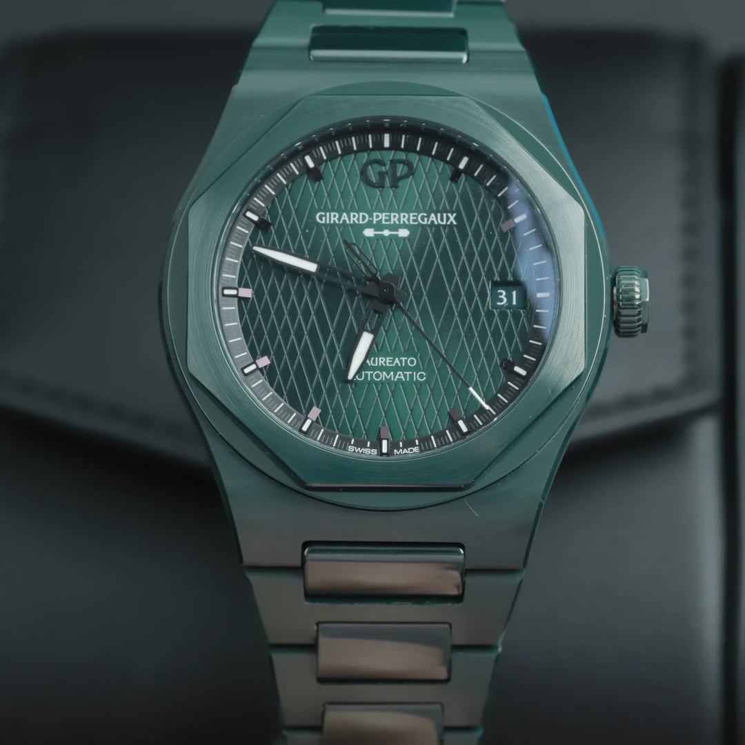 全新未使用 Zhibai/芝柏 桂冠81005-32-3080-1CX陶瓷38mm机械男表