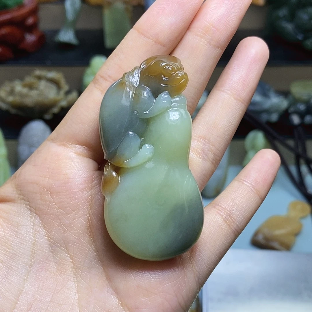 【闪购商品】颈饰未镶嵌和田玉高*音