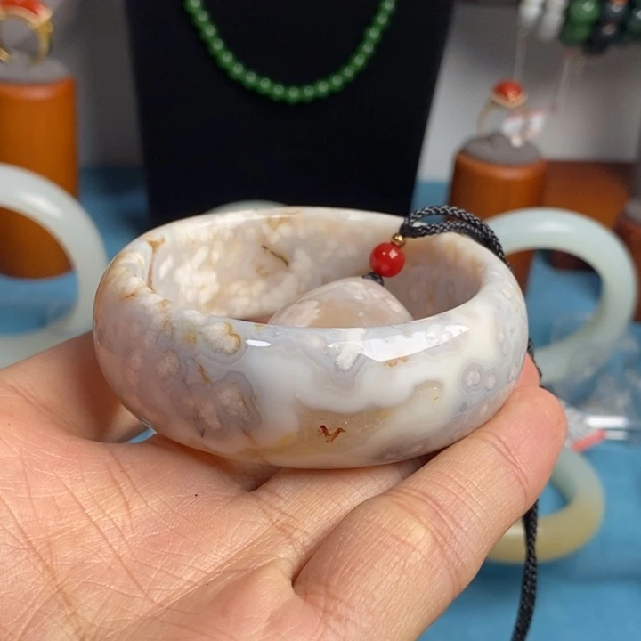 玛瑙/玉髓未镶嵌手镯