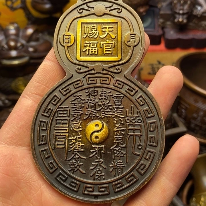 铜器摆件做工精良