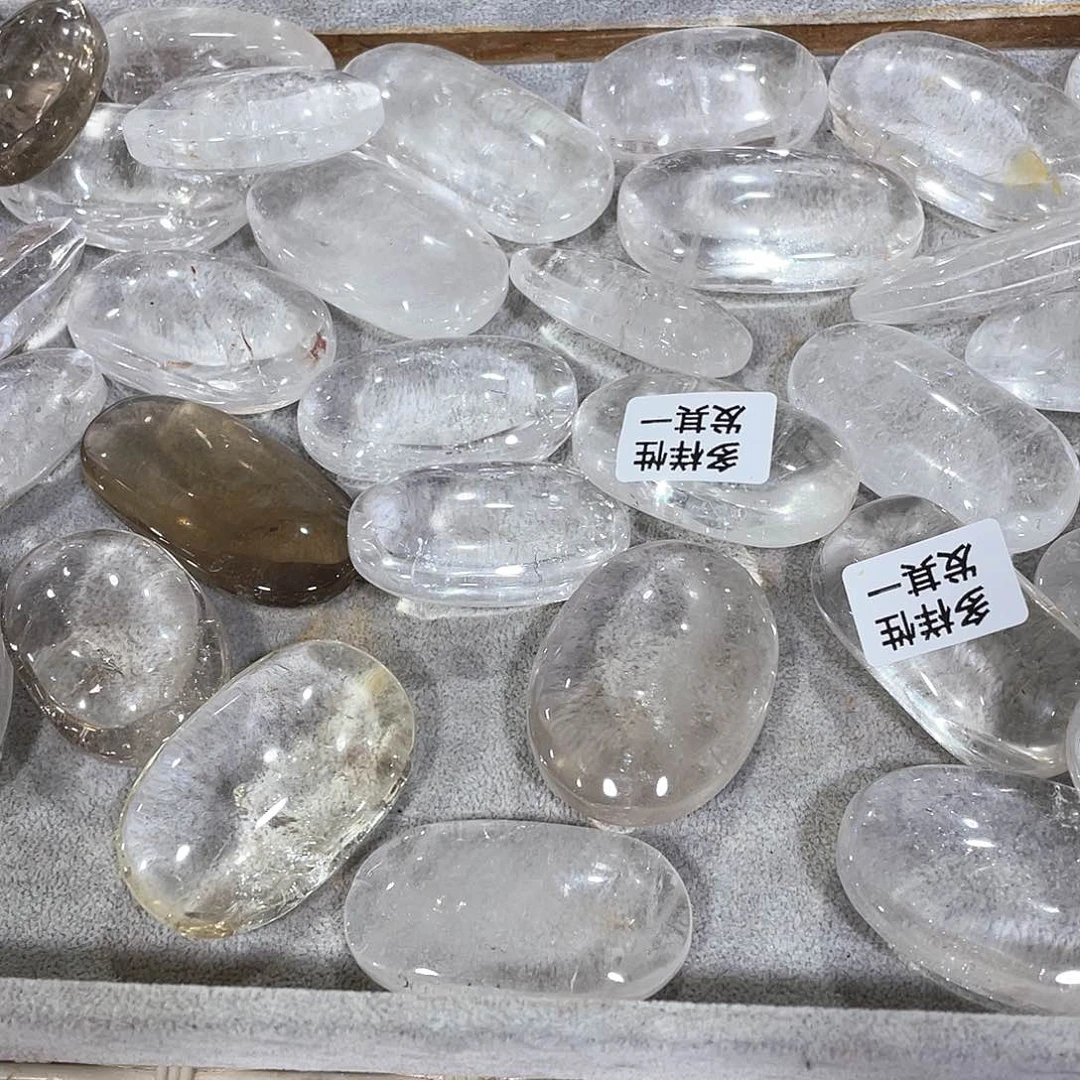 水晶摆件……未镶嵌一个