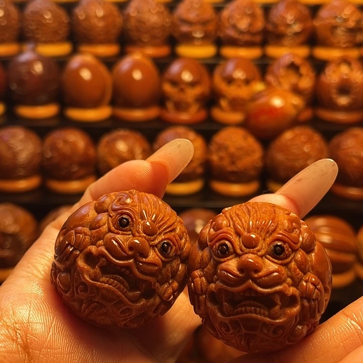 用***5把件橄榄核橄榄雕刻