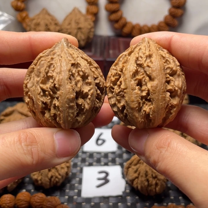 文玩核桃吊坠秦岭核桃