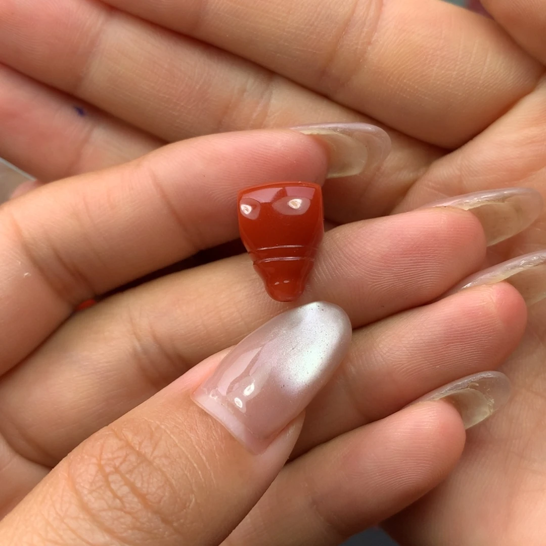 南红玛瑙三通未镶嵌