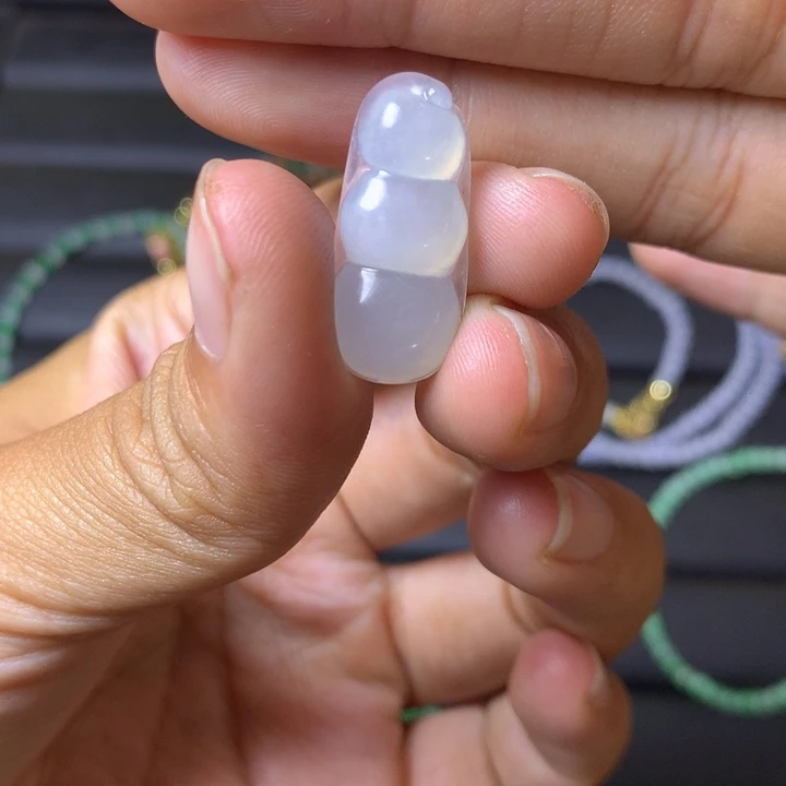 韻***定制翡翠未镶嵌翡翠挂件不退不换