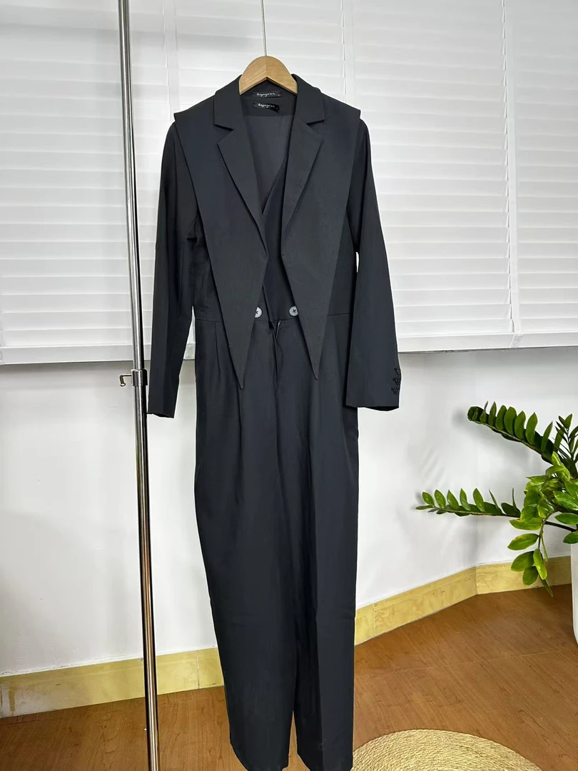 西装风设计款长款连体裤