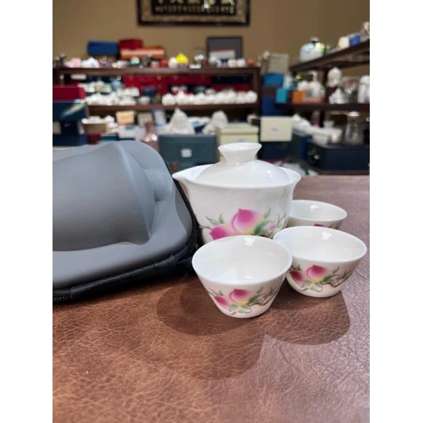 322桃子图案旅行茶具一壶三杯