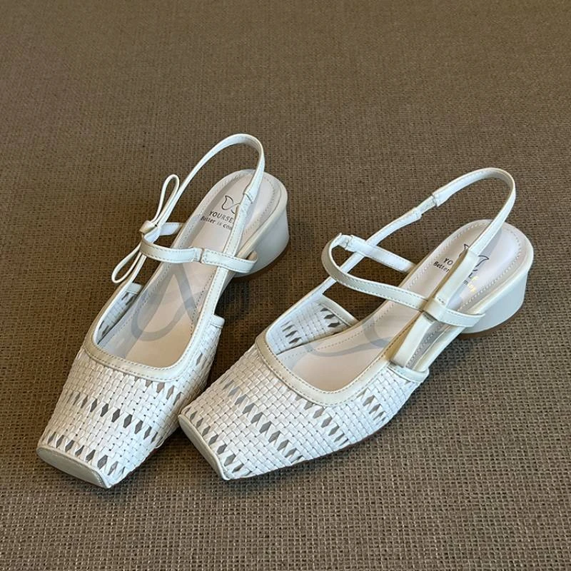 羊皮版~夏季编织镂空法式甜美方头日常减龄蝴蝶结扣带粗跟凉鞋女