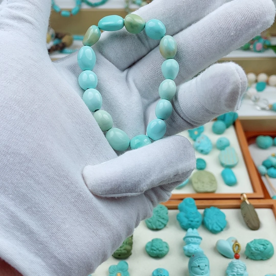 用***8未镶嵌绿松石珠宝奇石