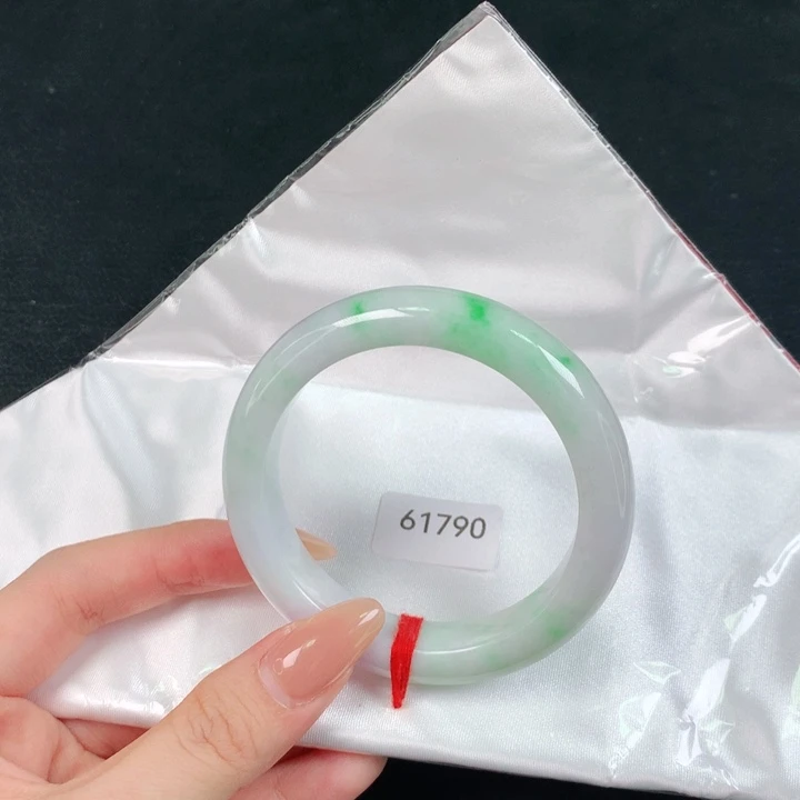 翡翠手镯未镶嵌天然翡翠手镯04