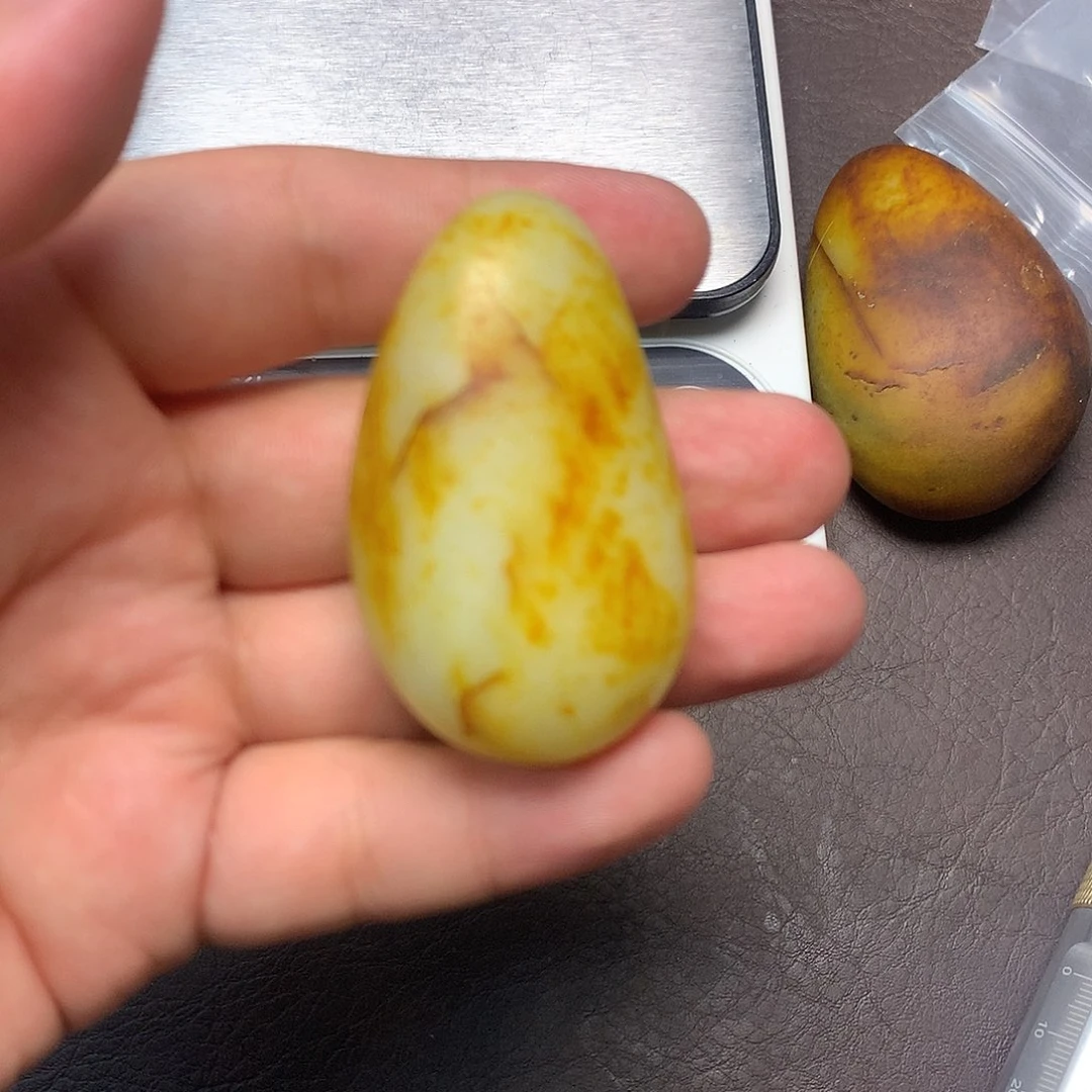 和田玉（糖玉）未镶嵌挂件