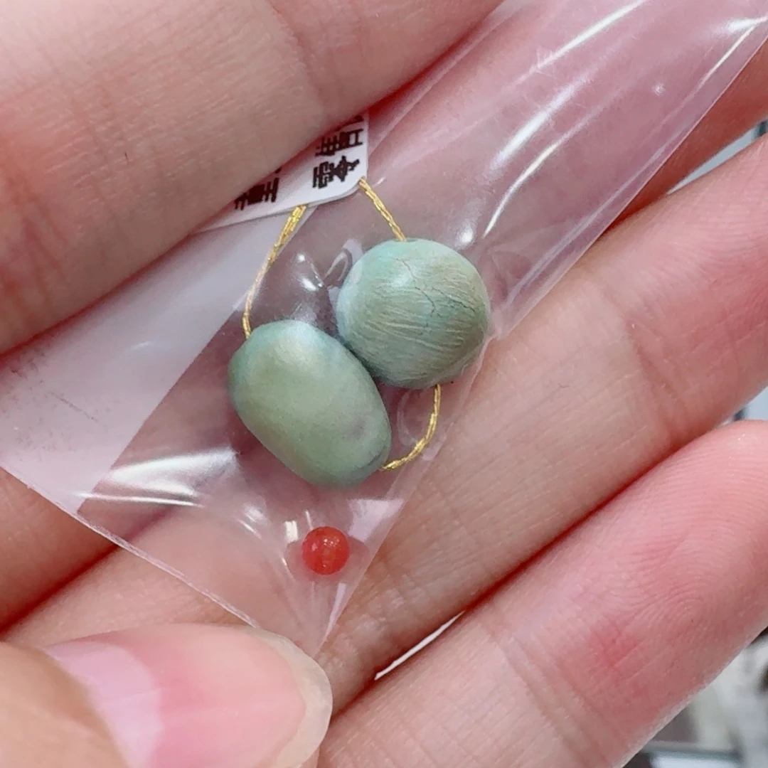 南红玛瑙未镶嵌珠宝奇石