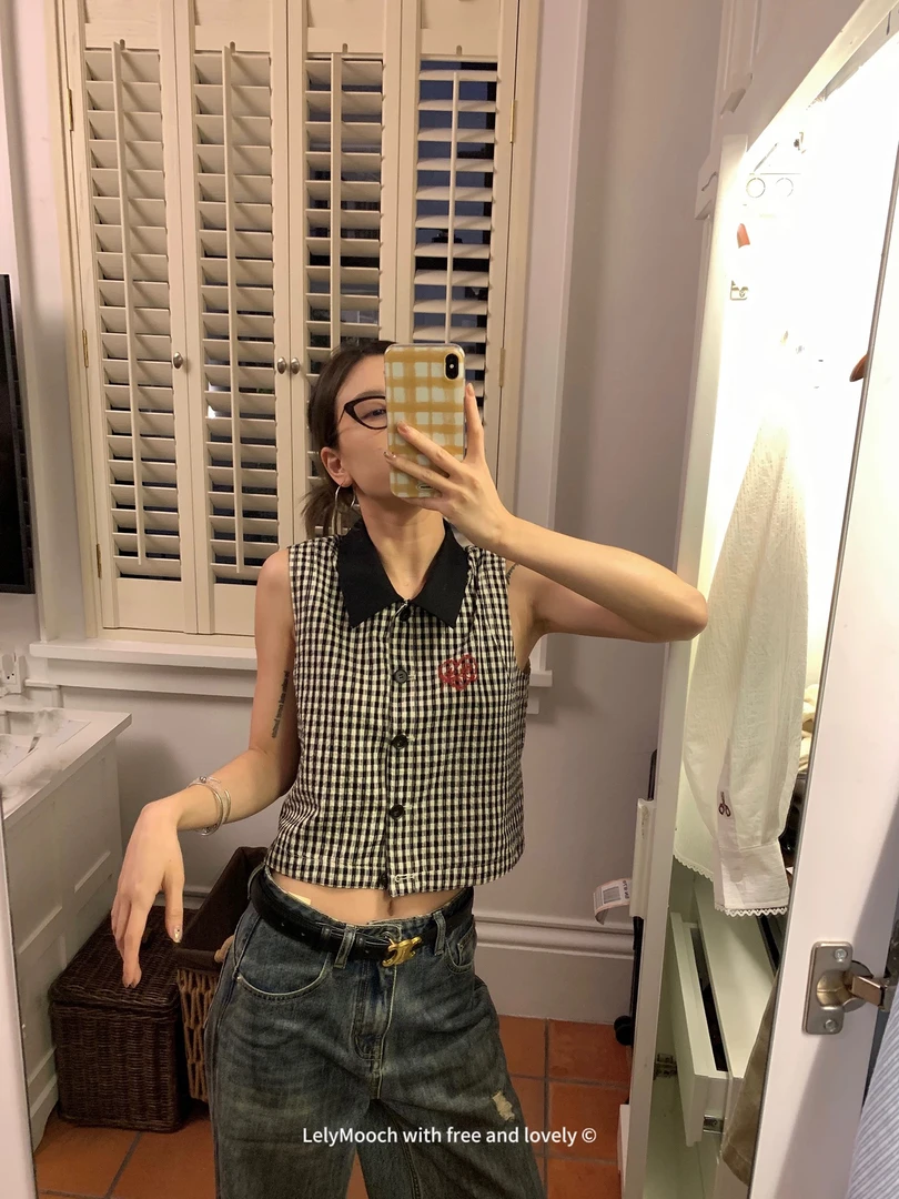 爱丁堡游走 文艺复古衬衫领撞色刺绣背心马甲上衣