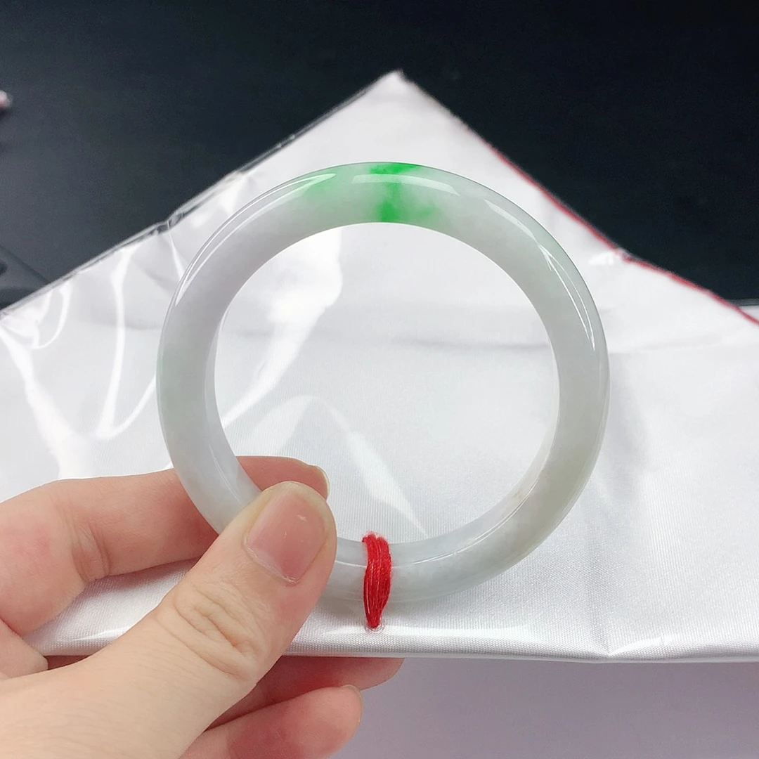 翡翠手镯未镶嵌翡翠161