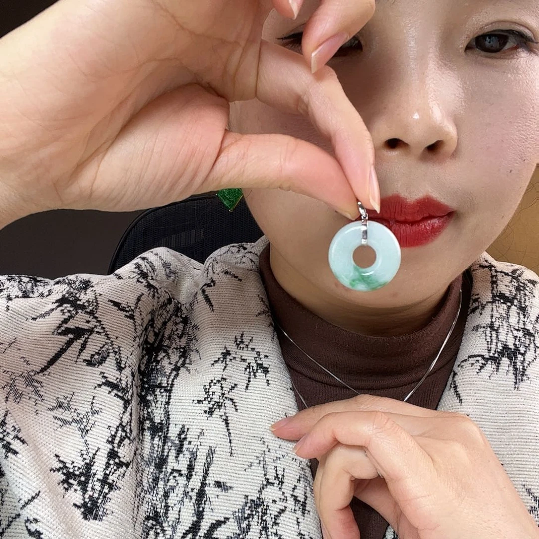翡翠银S925镶嵌耳饰天然翡翠吊坠