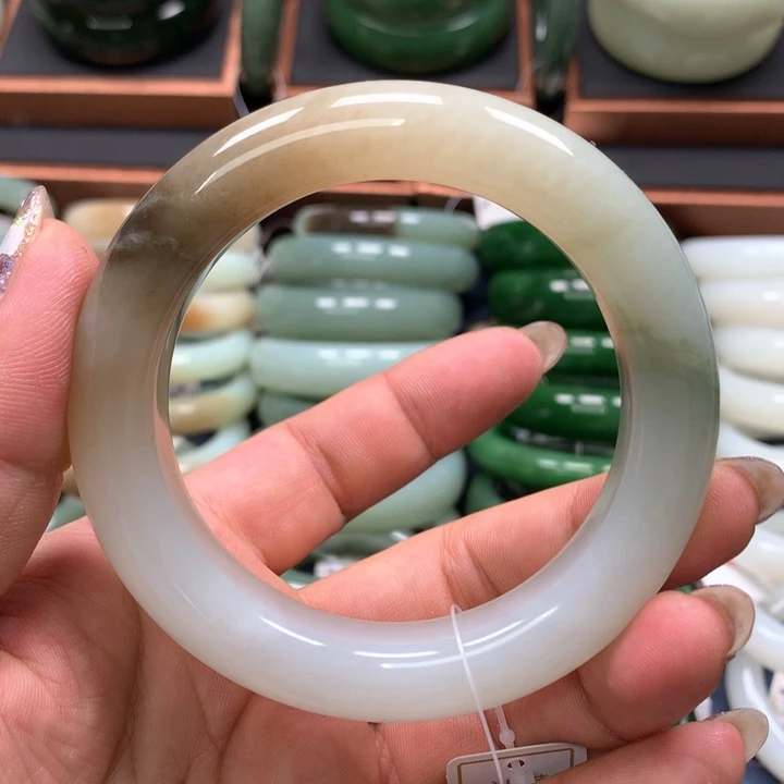 【闪购商品】未镶嵌手镯和田玉