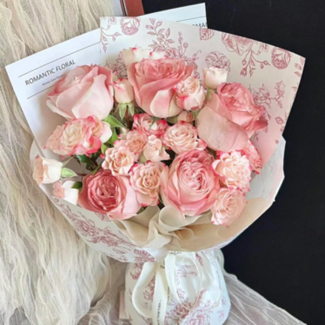 当地热卖【粉色霓裳】5朵午后红茶玫瑰 混搭花束生日鲜花送女友