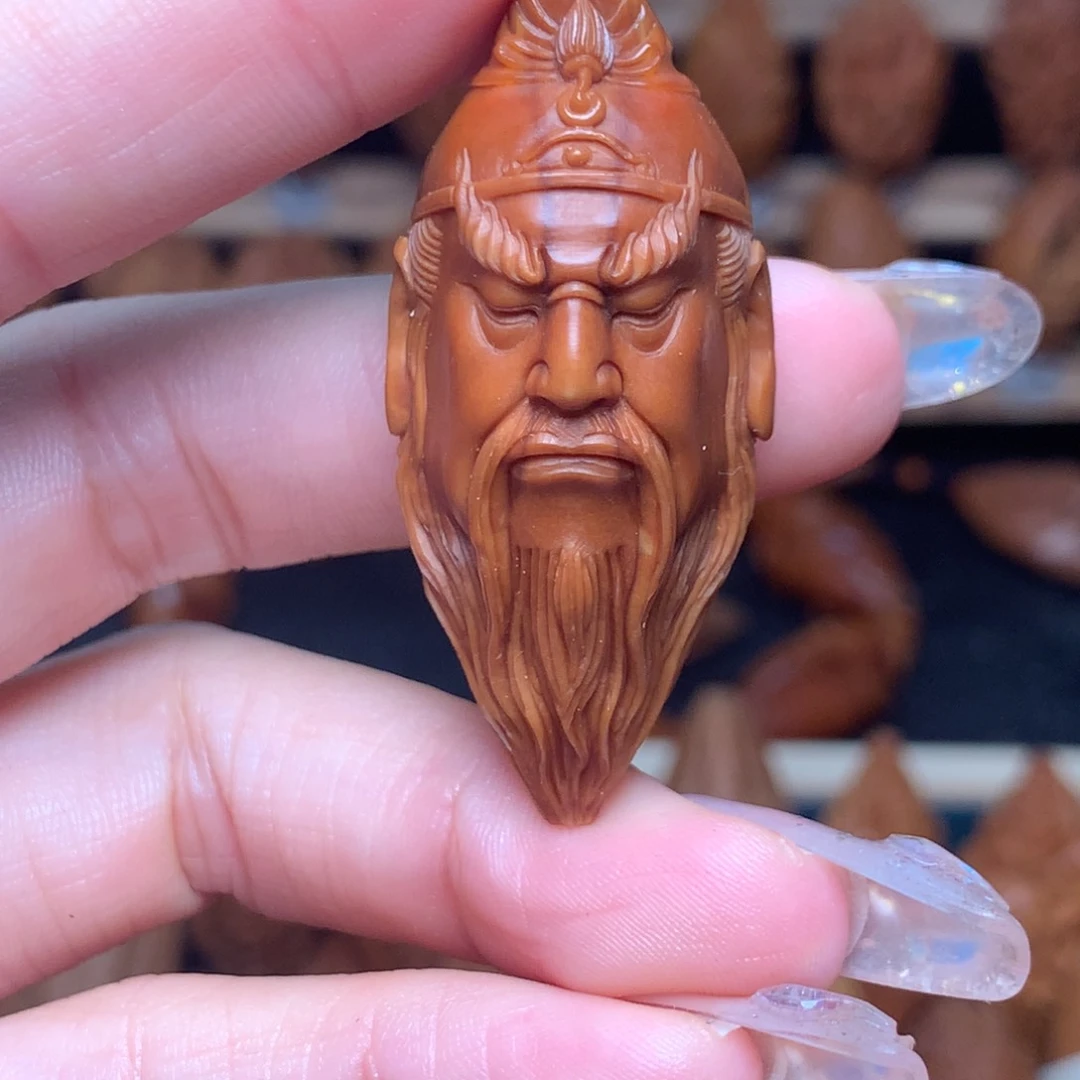 把件橄榄核佰*关公头