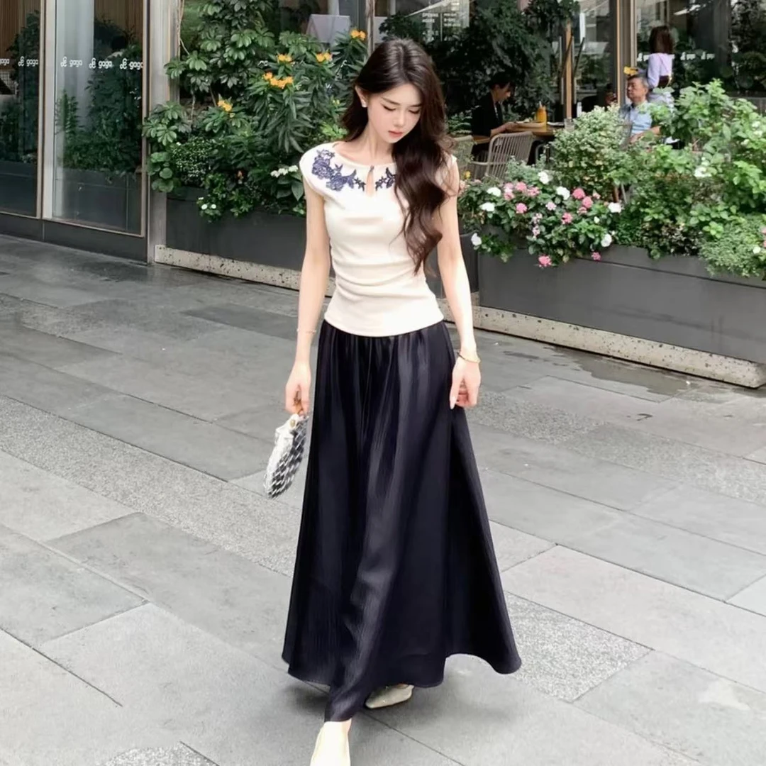 夏季气质刺绣花边上衣+缎面光滑松紧腰半身裙两件套9079#T