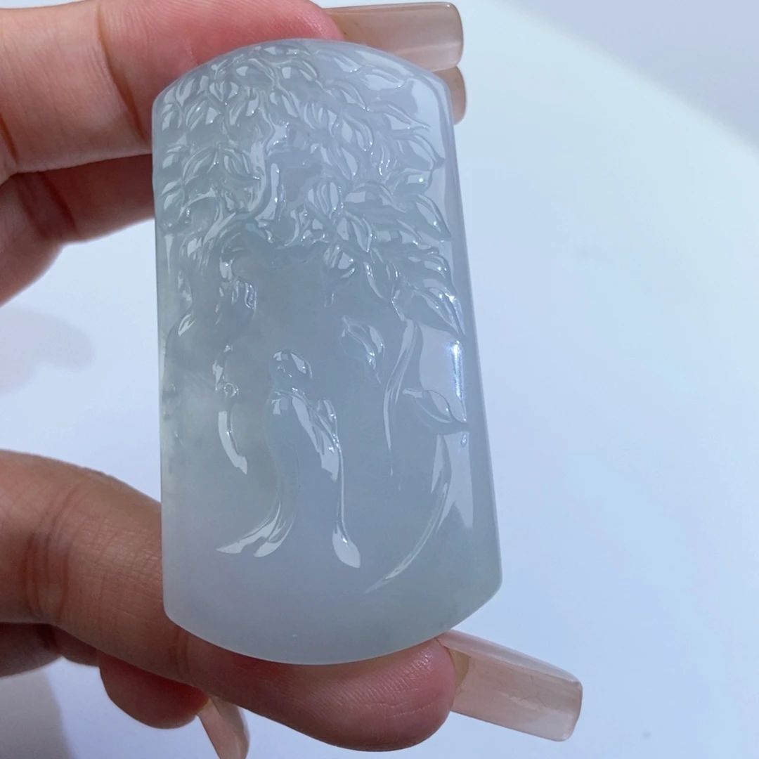 翡翠未镶嵌颈饰悟道