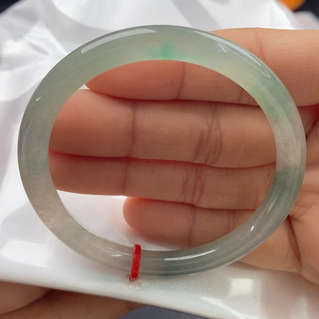 翡翠手镯（圆镯）未镶嵌