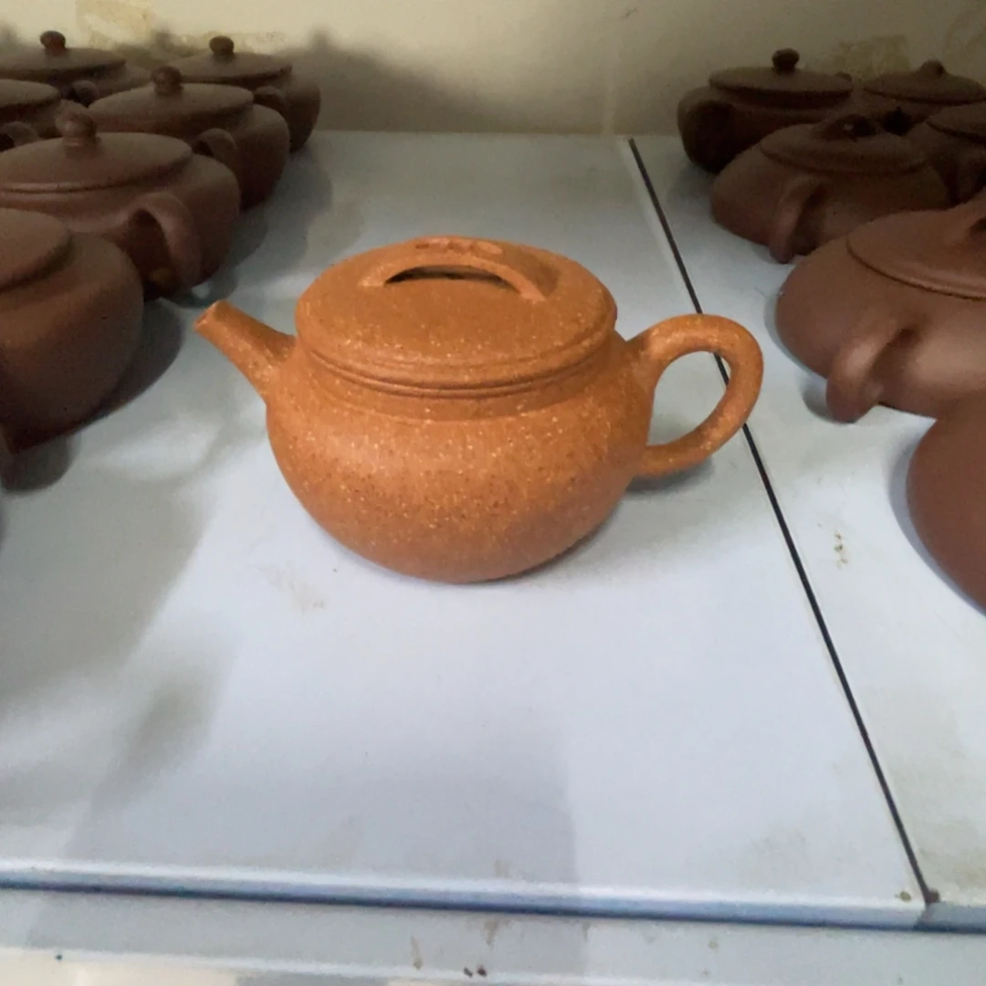 紫砂茶壶黄降汉瓦150cc