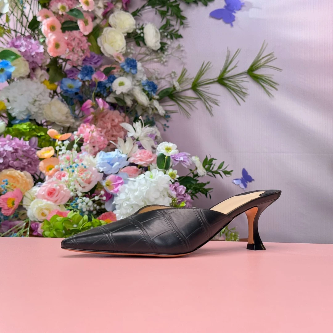 钟意宠粉-N043黑色百搭女单鞋23A612B-01-90