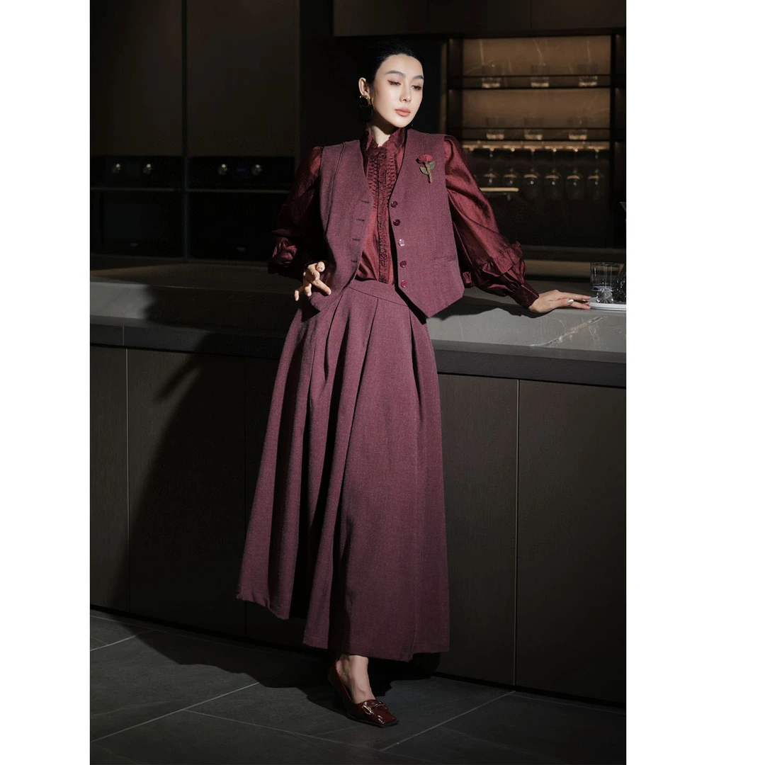 2025秋冬新款法式英伦风经典羊毛混纺马甲配长款半裙复古两件套女