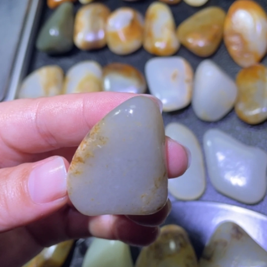 【闪购商品】颈饰未镶嵌和田玉