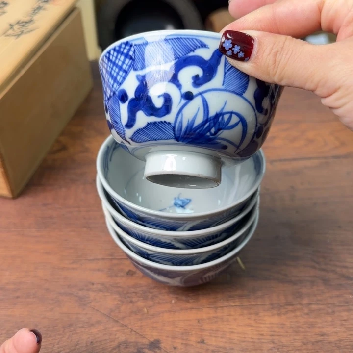 一个陶瓷物件哈哈哈哈