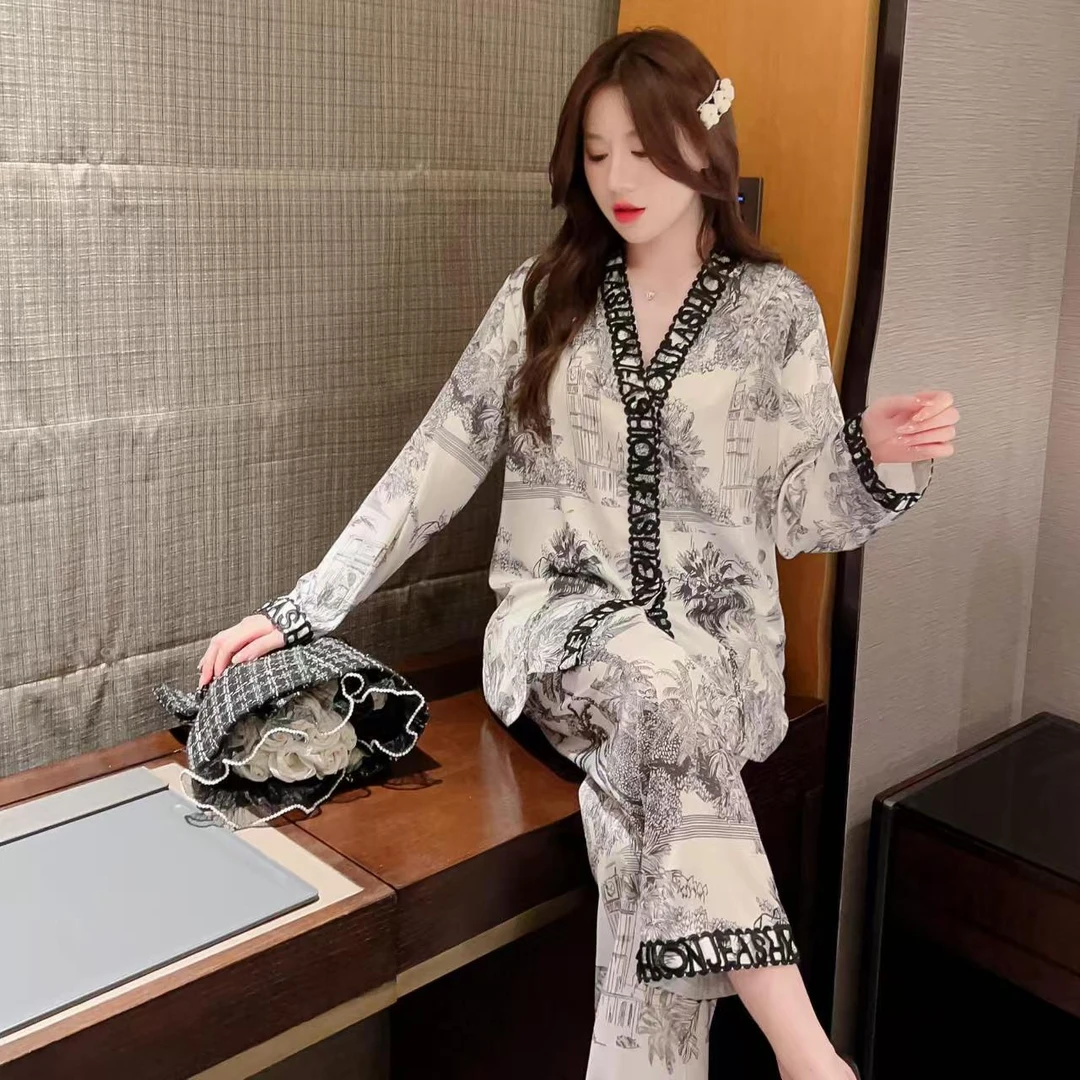 【粉丝专享】睡衣女春秋季开衫长袖长裤加大宽松轻奢家居服套装738