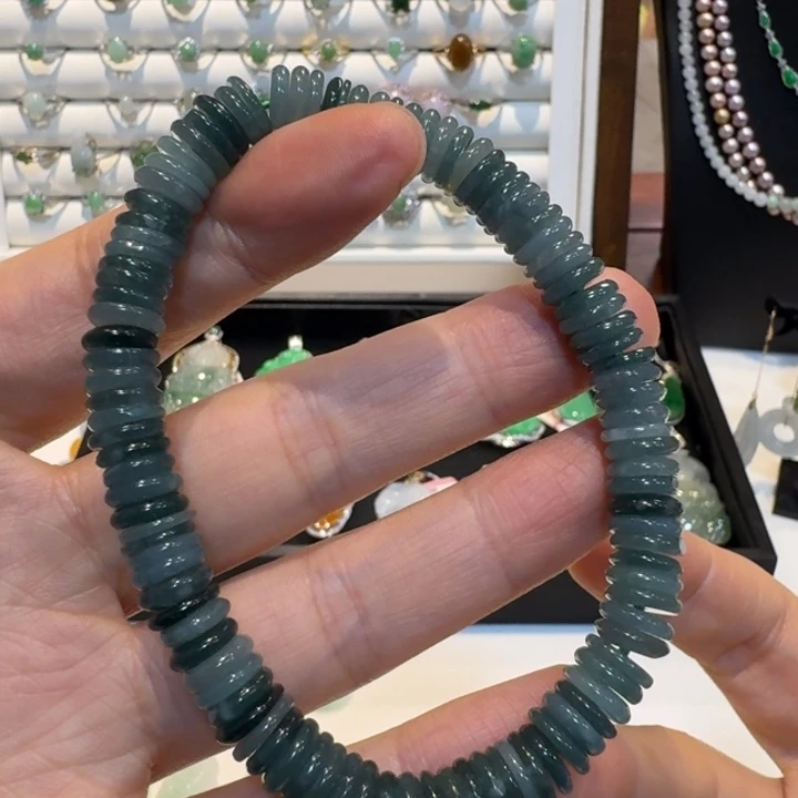 翡翠未镶嵌颈饰手串