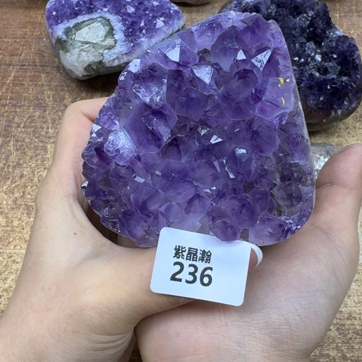 水晶大型摆件（非配饰）未镶嵌