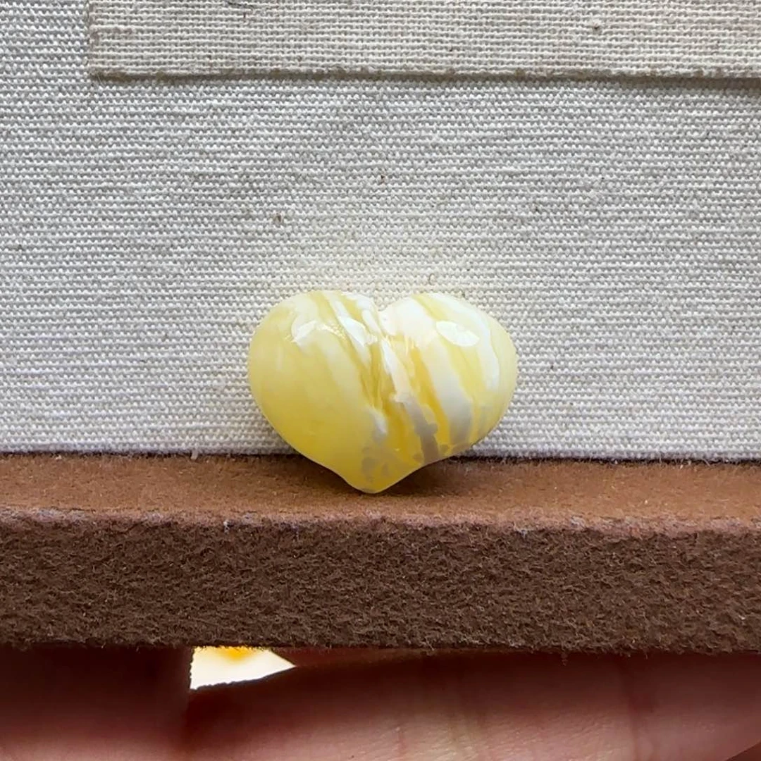 裸石琥珀未镶嵌琥珀