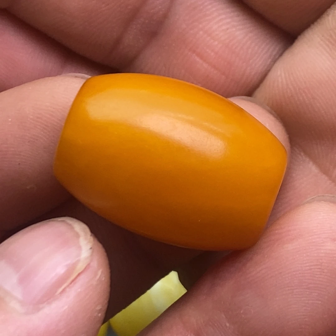 蜜蜡未镶嵌珠宝奇石