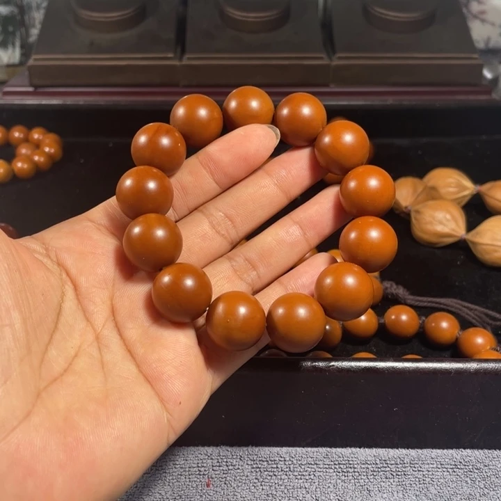 橄榄核吊坠1.76+树王精品