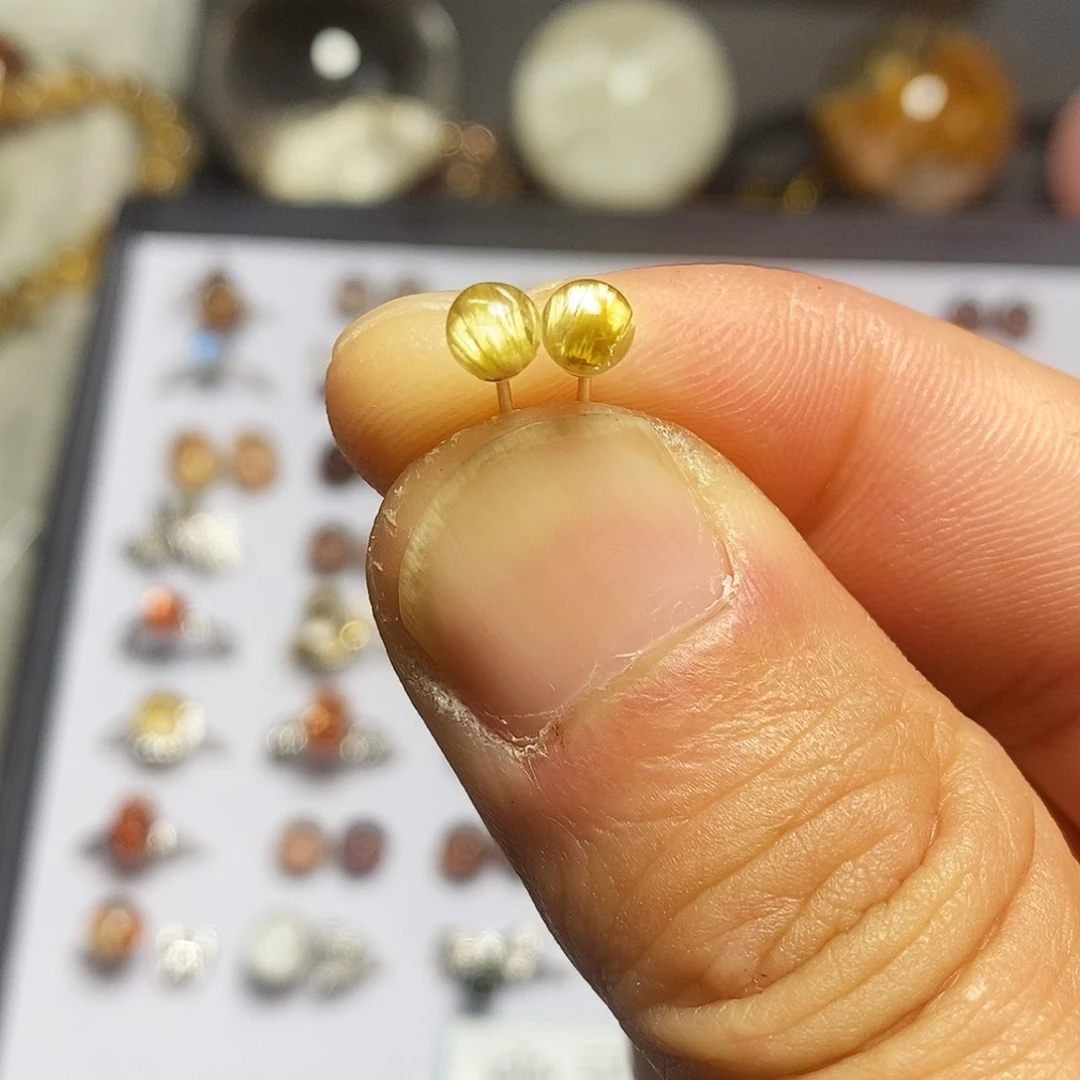 水晶耳钉银S925镶嵌舒*钛晶水晶耳钉4.5mm