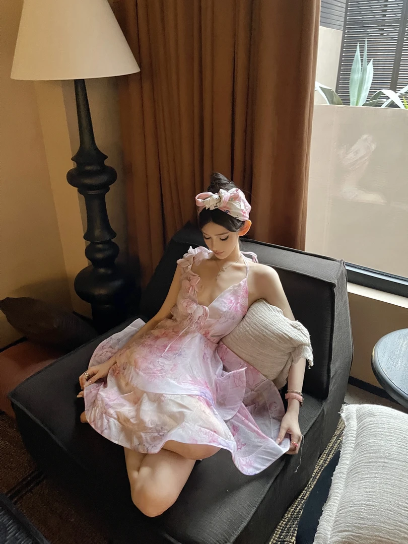 ChiclyNana 法式甜美印花收腰连衣裙碎花大v领花朵海边度假沙滩裙