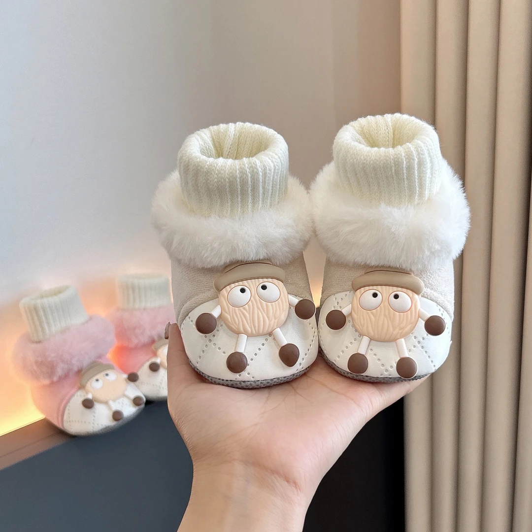 秋冬婴儿步前鞋0-1岁软底防滑保暖加绒宝宝步前鞋袜