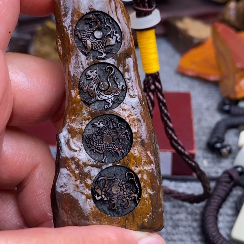 【闪购商品】原石雕刻手把件