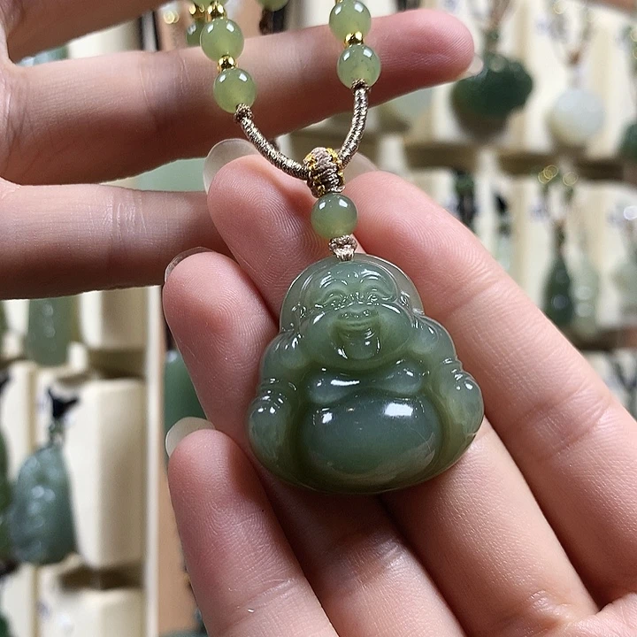 颈饰未镶嵌和田玉欧*?