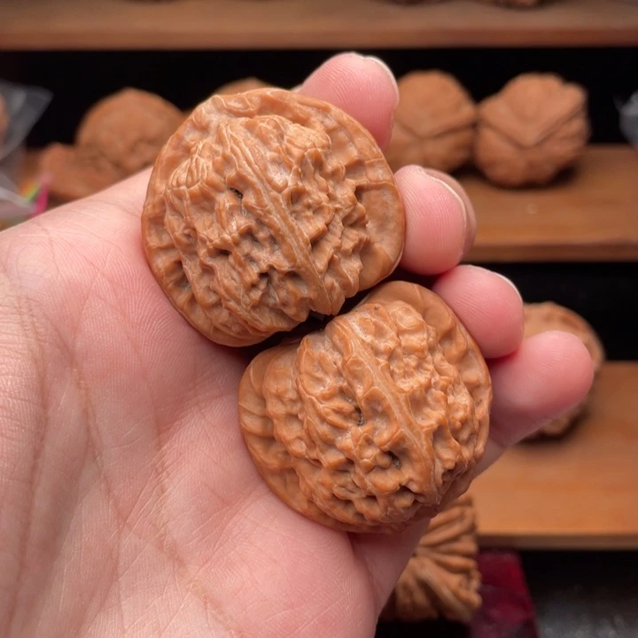 吊坠文玩核桃志*38毕业球白