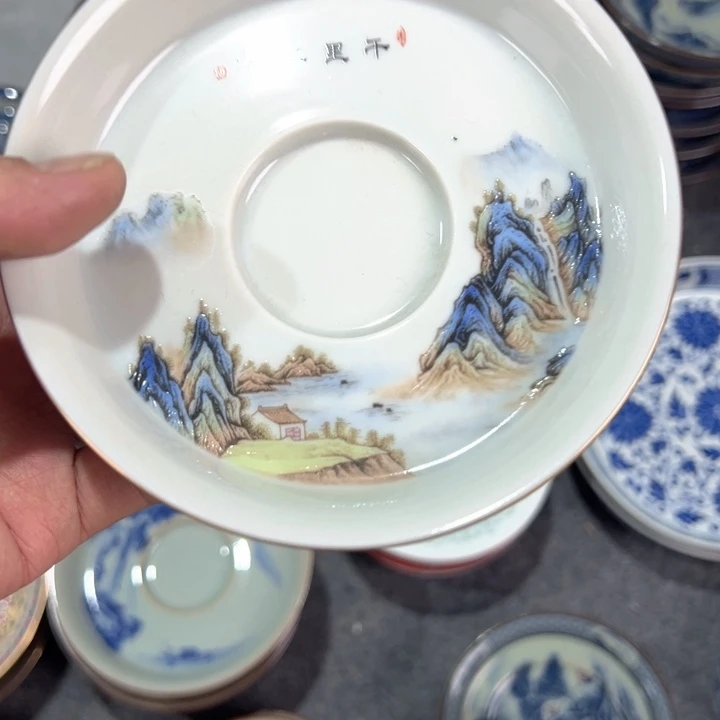 瓷片粉彩千里江山高足壶承微瑕