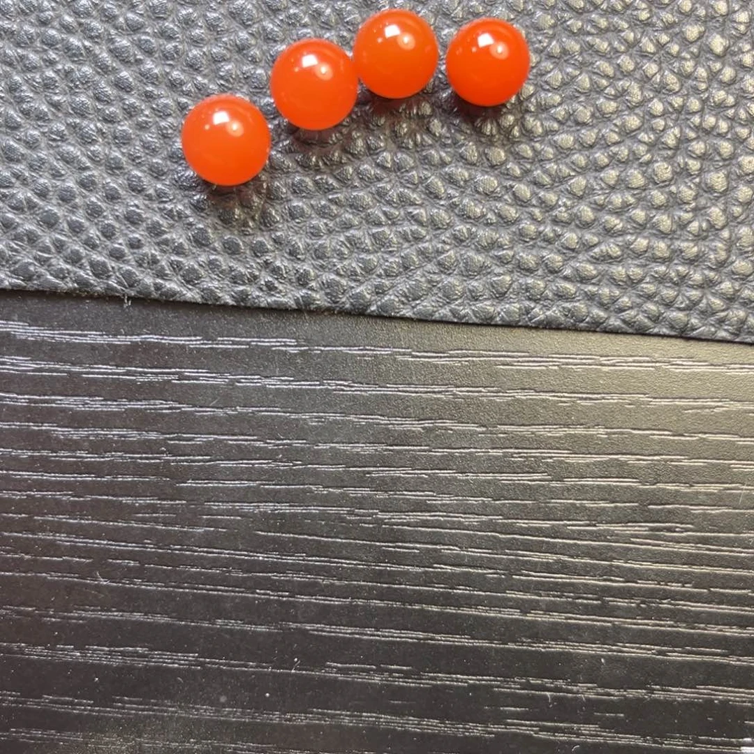 青***儿颈饰未镶嵌南红玛瑙