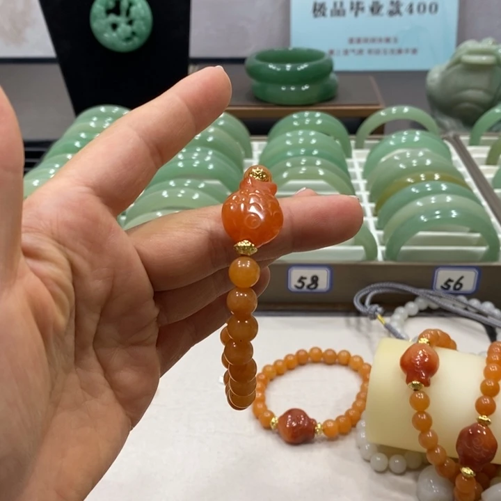 东陵石手镯（圆镯）未镶嵌阿*