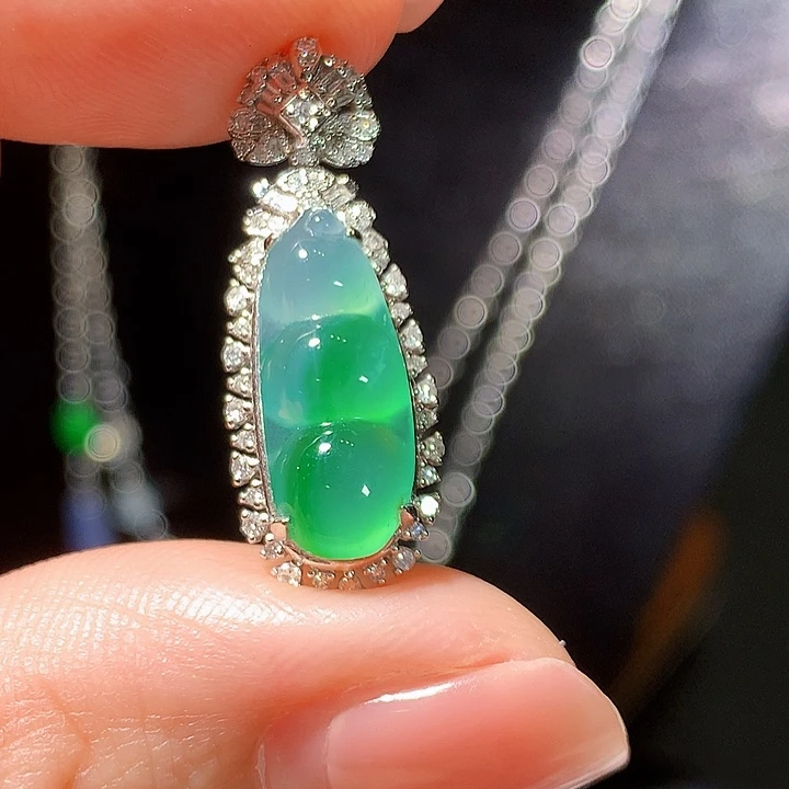 翡翠18K金镶嵌吊坠(不含链)