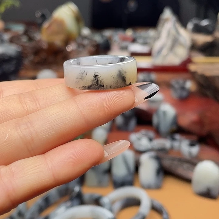 海***大和田玉未镶嵌戒指