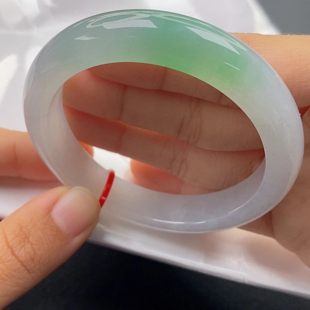 翡翠未镶嵌手镯5354正圈 包容捡漏！！！