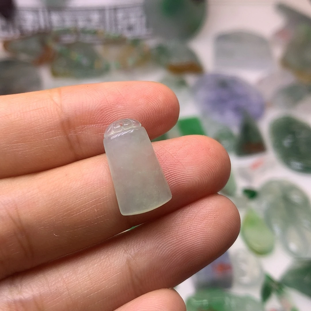 定制翡翠未镶嵌天然翡翠