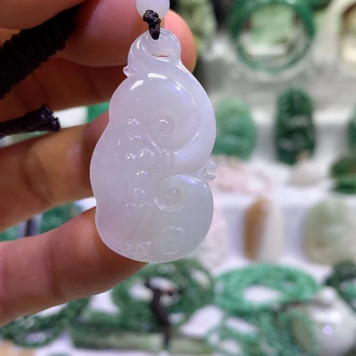 独山玉未镶嵌颈饰